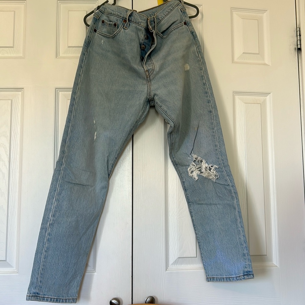Levi’s 501 skinny with distressing - Picture 7 of 7